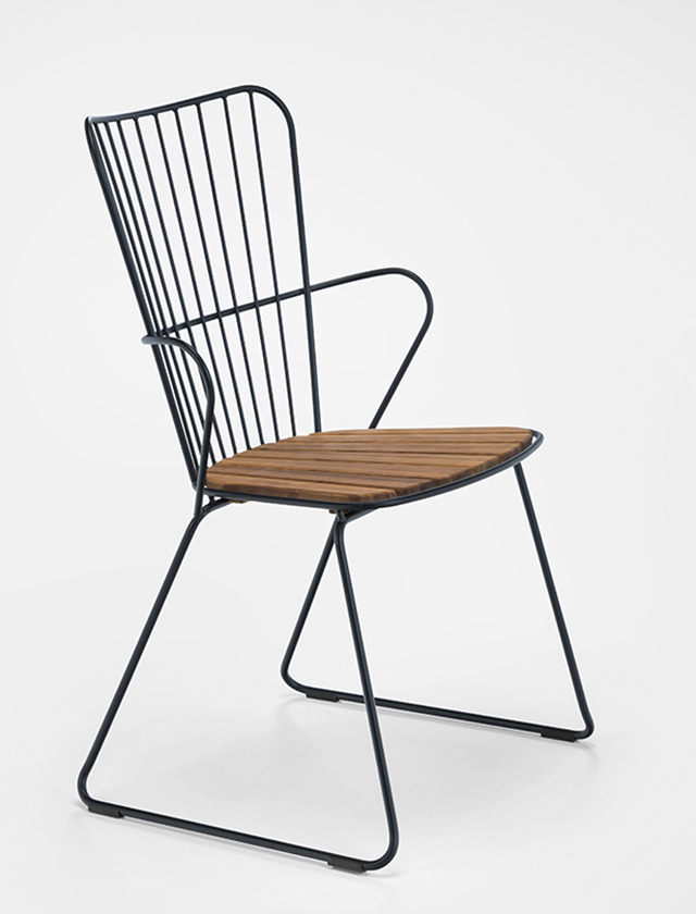 PAON Dining Chair in Black - Gartenstuhl aus Stahl & Bambus von HOUE in Schwarz