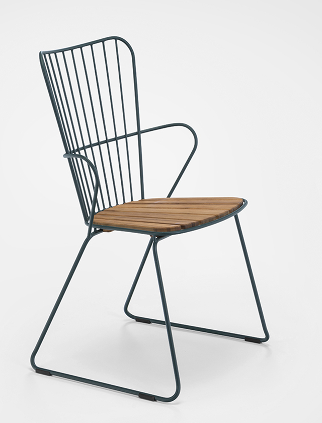 PAON Dining Chair in Pine - Gartenstuhl aus Stahl & Bambus von HOUE in Grün