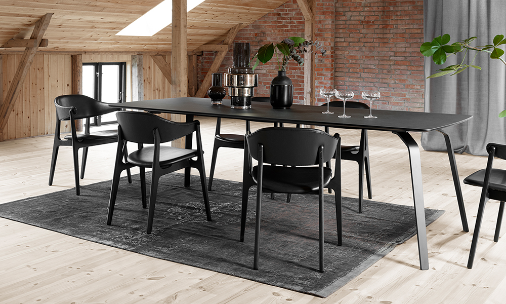 Spän Stuhl aus Eichenholz & Lederbezug und Float Tisch mit Linoleum Oberfläche von HOUE aus Dänemark