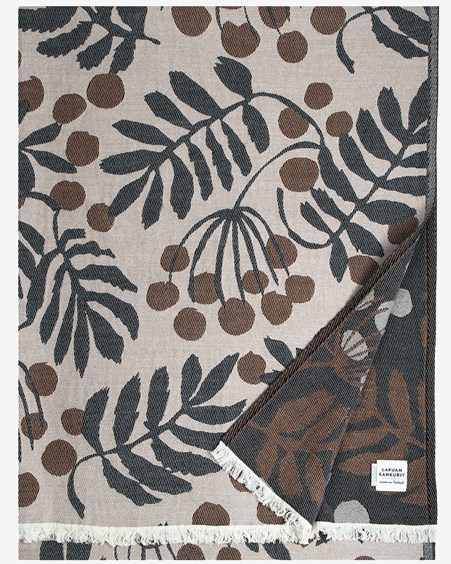 Pihapuu Wolldecke in Beige-Brown-Black von Lapuan Kankurit