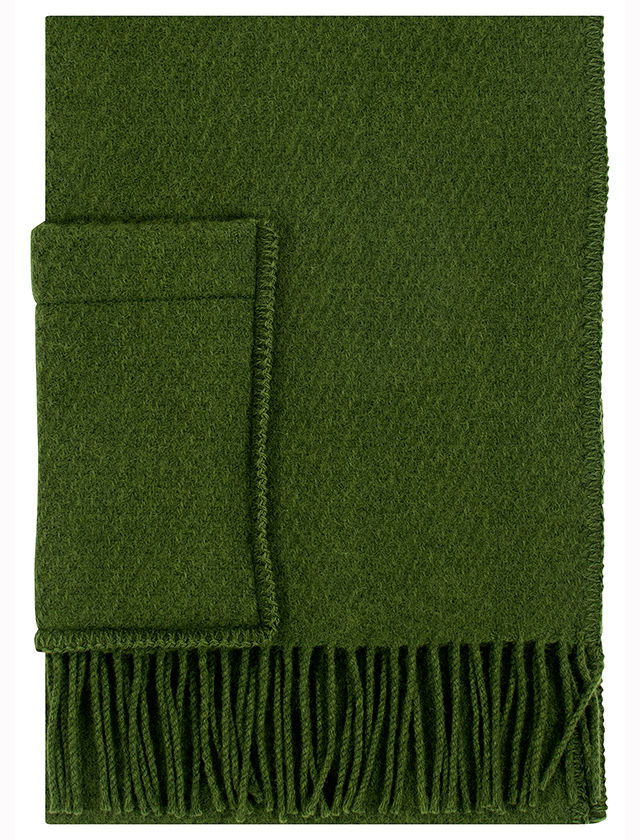 Uni Pocket Shawl aus 100% Schurwolle in Olive Green - Poncho mit Taschen von Lapuan Kankurit aus Finnland