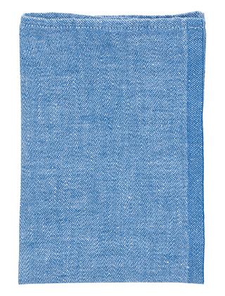 Eine Usva Serviette aus hellblauem Leinen von Lapuan Kankurit.
