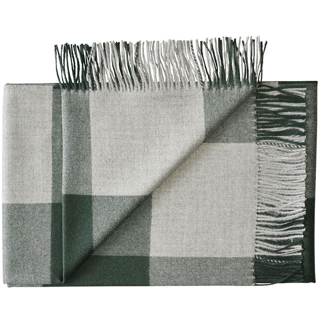 Caracas Plaid 130 x 200 cm: Exklusiver Luxus aus feinster Baby Alpaka-Wolle in der Farbe: Pine