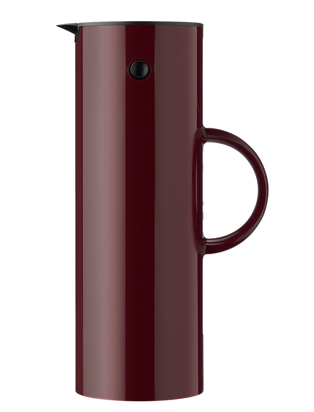 EM77 Isolierkanne in Berry (Dark Red) von Stelton aus Dänemark