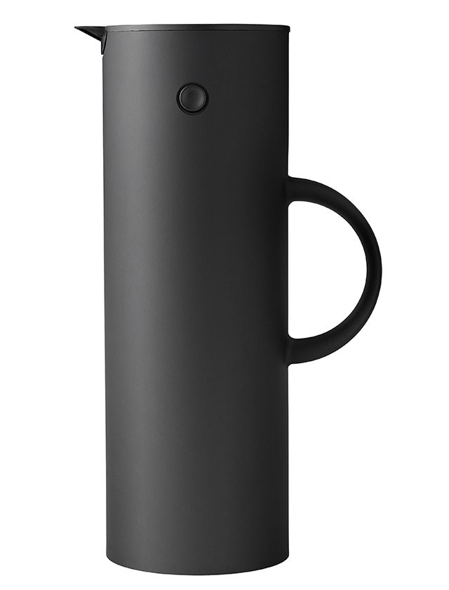 EM77 Isolierkanne in Soft Black von Stelton aus Dänemark