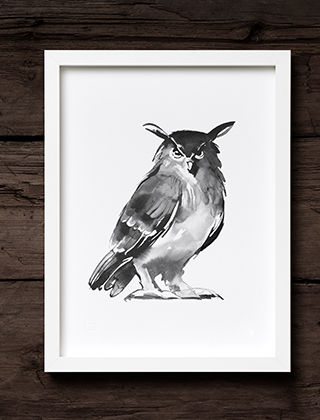 Teemu Järvi Illustrations - Eagle Owl - Poster mit Holzrahmen in Weiß